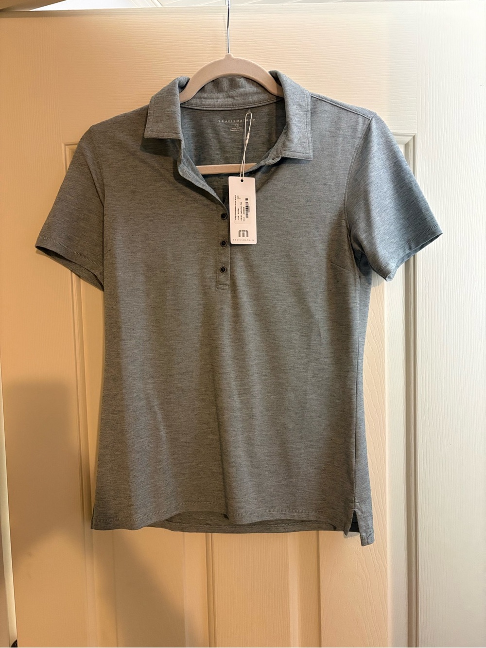 Women’s Collared Golf Shirt with Tag